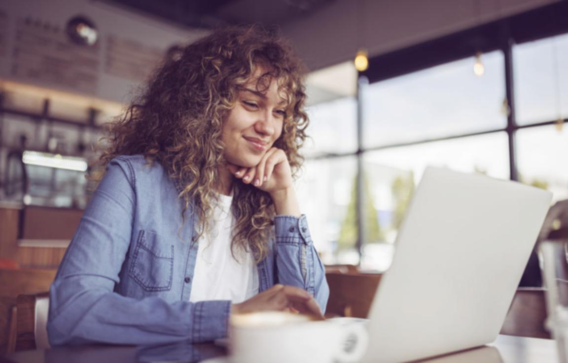 Writers collaborating during seminar session